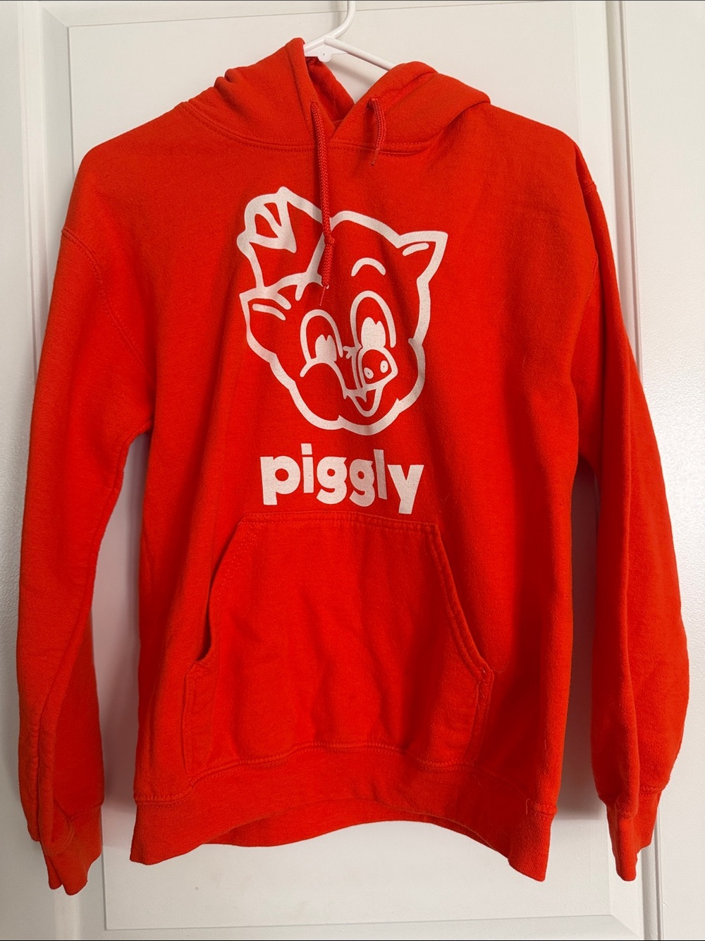 Vintage Piggly Wiggly Wisconsin Red Hoodie, Women's S